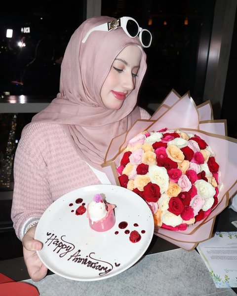 Momen Tasyi Athasyia dan Suami Rayakan Wedding Anniversary ke 10 dengan Dinner Romantis