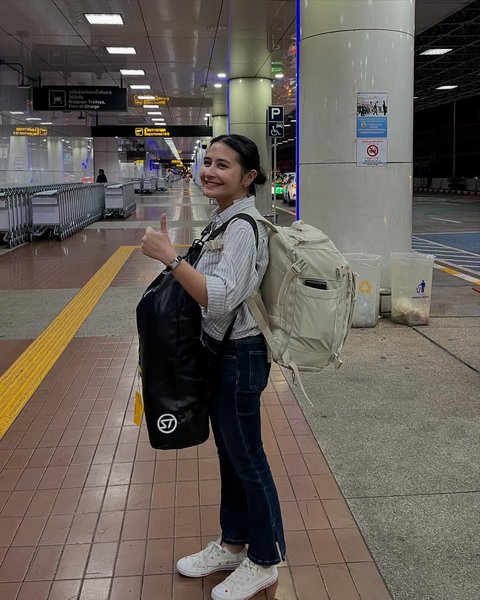 Prilly Latuconsina Lakukan Backpacking 10 Hari Bareng Omara Esteghlal