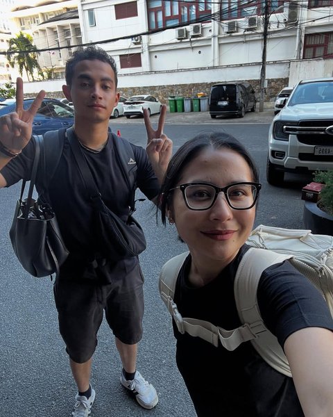Prilly Latuconsina Lakukan Backpacking 10 Hari Bareng Omara Esteghlal
