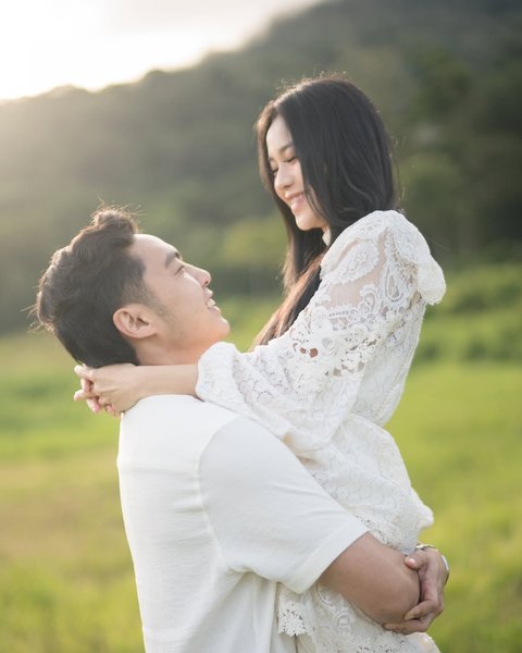 Potret Prewedding Jessica Jane dan Erwin Phang, Tanda Hari Pernikahan Semakin Dekat