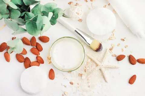Simak apa saja manfaat aloe vera dan bawang merah untuk menumbuhkan rambut dan cara pakainya. (Foto: Unsplash.com/Nataliya Melnychuk).