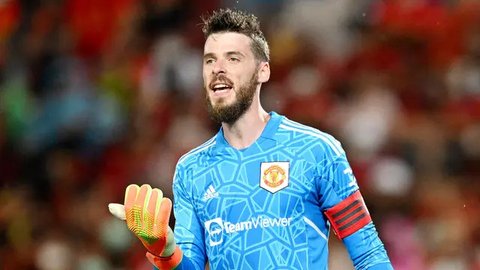 David de Gea hampir bergabung dengan Real Madrid pada 2015 setelah tampil sebagai salah satu kiper terbaik Premier League. Sayangnya, transfer tersebut gagal karena Manchester United terlambat mengirim dokumen dua menit setelah batas waktu. (AFP/Manan Vatsyayana)