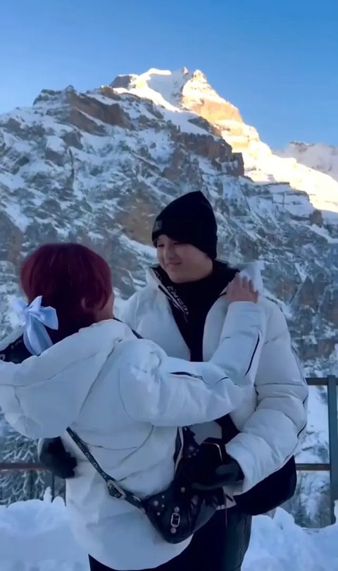 Potret Brisia Jodie Dilamar Alden di Swiss, Romantis Berlatar Gunung Salju (Sumber: Instagram/brisiajodie96)