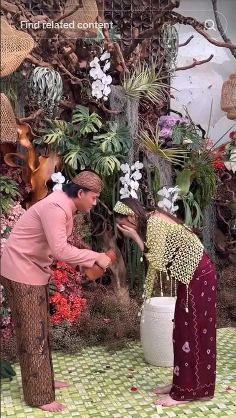 Momen Mahalini Wudhu dan Baca Al-Fatihah. (Sumber: TikTok/@yuarethewan/@keanuagl)