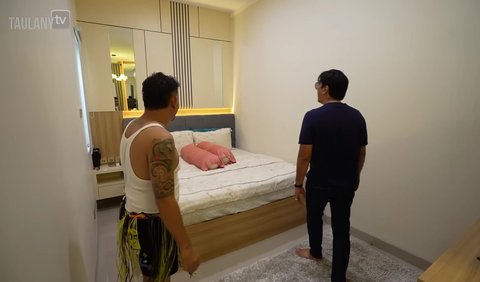 Potret Rumah Baru Ebel Cobra Usai Direnovasi, Tampak Minimalis dan Mewah