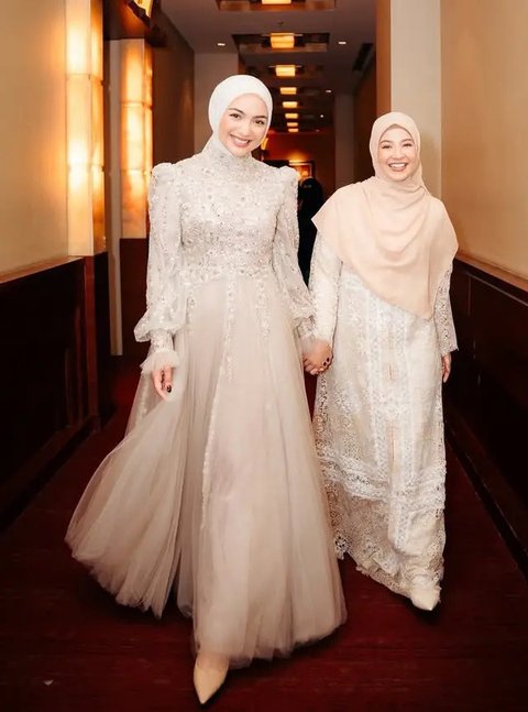 Citra Kirana Dibalut Dress Coklat saat Premier Film Keajaiban Air Mata Wanita. [@citraciki]