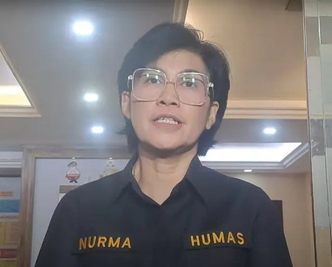 Ribut besar Nikita Mirzani dan Fitri Salhuteru makin menjadi. Kini, Fitri Salhuteru membongkar jejak digital bekas temannya di medsos disertai pesan nyelekit. (Foto: Dok. Instagram @nikitamir
