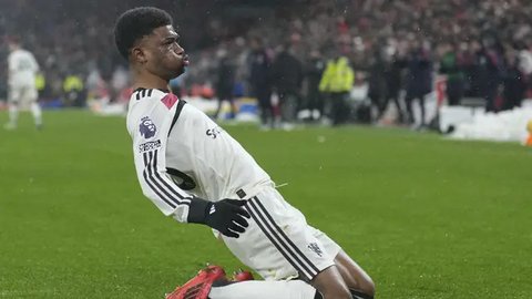 Amad Diallo berhasil mencetak gol dalam pertandingan pekan ke-20 Premier League 2024/2025 antara Liverpool dan MU.
