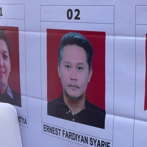 Tahun Baru Punya Jabatan Baru, Ernest Cokelat dan Nirina Zubir Kini Jadi Bapak - Ibu RT