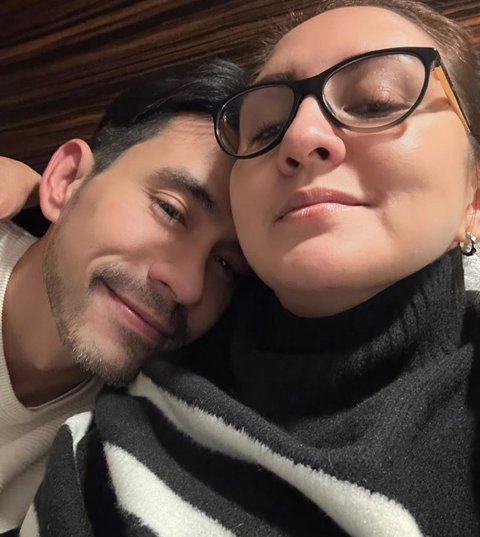 Cinta yang Bertahan 18 Tahun, Potret Manis Donna Agnesia dan Darius Sinathrya