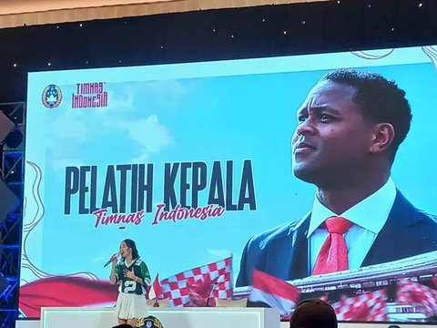 Kedatangan pelatih baru Timnas Indonesia, Patrick Kluivert di Terminal 3, Soekarno Hatta, Tangerang, Banten, Sabtu (11/01/2025). (Bola.com/M Iqbal Ichsan)