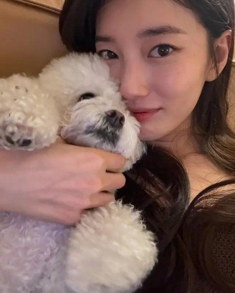 Bae Suzy menjalani diet ketat dengan membatasi konsumsi makanan setelah pukul 6 sore. Diet "Time Limit" ini membantunya menurunkan berat badan secara efektif sambil menjaga kesehatan tubuh de