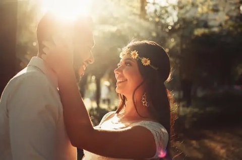 Saat dekat dengan gebetan, sikap bisa mendadak berubah./Copyright shutterstock.com