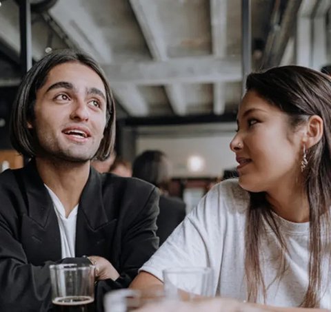 Saat dekat dengan gebetan, sikap bisa mendadak berubah./Copyright shutterstock.com