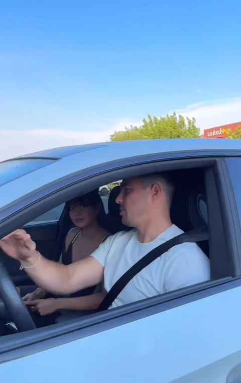 Potret Kondisi Aurelie Moeremans dan Mobil Usai Kecelakan di AS (Sumber: Instagram/aurelie)