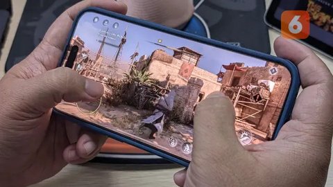 Jajaran produk iPhone 14 Series yang tersedia di iBox Apple Premium Partner, Plaza Indonesia, Jakarta. (Liputan6/Dinda Charmelita Trias Maharani)