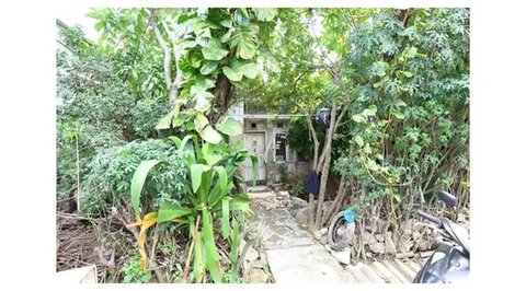 Potret rumah terduga pelaku penusukan aktor Sandy Permana. (sumber: KapanLagi/Budy Santoso)