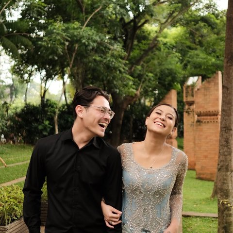 Potret Ganteng Abyakta Ernoult, Pacar Awkarin dengan Wajah Bule