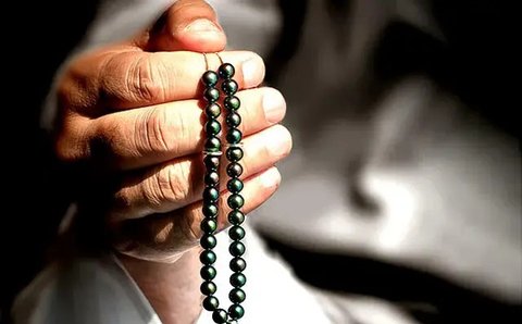tata cara sholat sunnah Ilustrasi dibuat Stable Diffusion