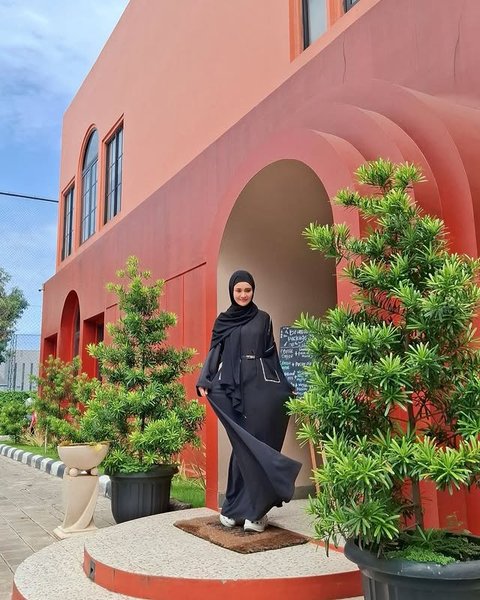 Ikut Kajian Pertama, 7 Potret Michelle Ziudith Tampil Cantik Berhijab - Akui Ketagihan