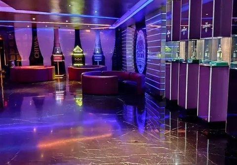 Sejarah Diskotek Golden Crown di Plaza Glodok yang Ikut Terbakar. (Dok: IG https://www.instagram.com/goldencr