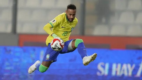 Neymar yang hingga kini masih tercatat sebagai pemain dengan nilai transfer termahal di dunia saat dibeli PSG dari Barcelona dengan mahar mencapai 222 juta euro pada awal musim 2017/2018, nya