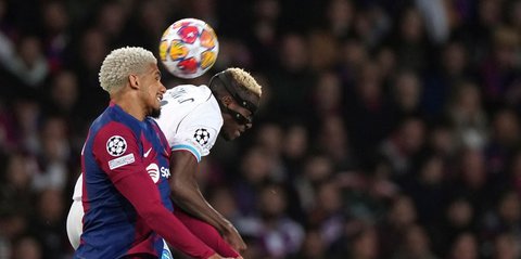 Juventus Gigit Jari, Ronald Araujo Putuskan Bertahan di Barcelona