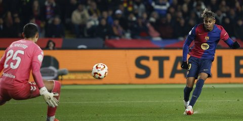 Juventus Gigit Jari, Ronald Araujo Putuskan Bertahan di Barcelona