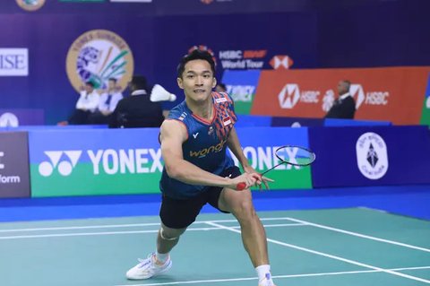 Tunggal putri Indonesia Gregoria Mariska Tunjung lolos ke perempat final India Open 2025. Gregoria Mariska menang atas Natsuki Nidaira dari Jepang 21-12 dan 24-22 di KD
