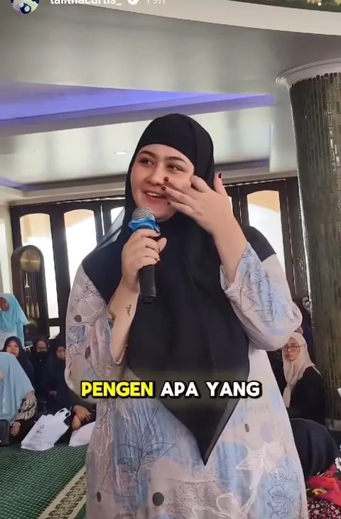 Potret Talitha Curtis Berhijab Lagi (Sumber: Instagram/talithacurtis_)