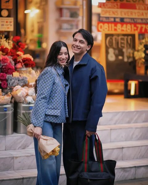 Pesona Ameera Khan Model Malaysia Kekasih Jefri Nichol (Sumber: Instagram/littlemisskhan)
