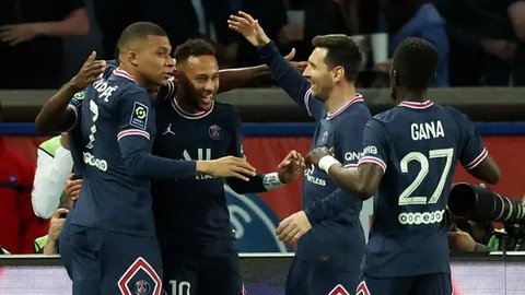 Tampil dengan formasi terbaiknya, termasuk menurunkan trio MMN, Lionel Messi, Kylian Mbappe dan Neymar, Paris Saint-Germain (PSG) hanya mampu bermain imbang 1-1 dengan tuan rumah Brugge dalam