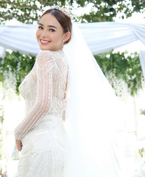 5 Potret Amanda Manopo Memukau dengan Gaun Pengantin, Viral dan Ramai Dibahas Netizen