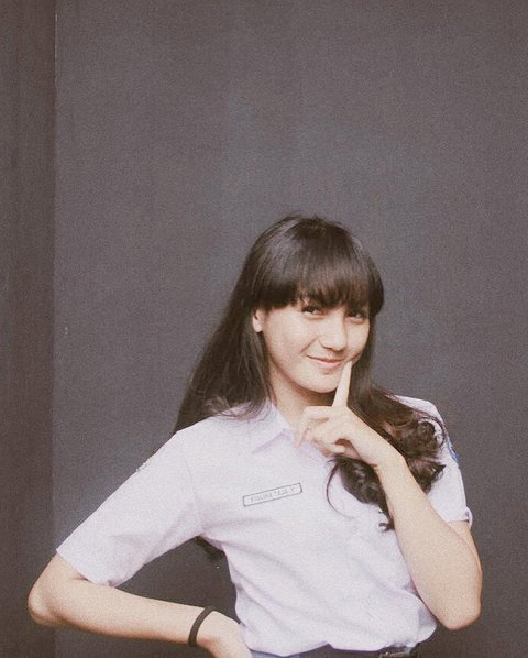 Potret Cantik Fiolina Teja Yanti, Pemeran Risa di Sinetron IKRAR CINTA SUCI yang Banyak Diperbincangkan