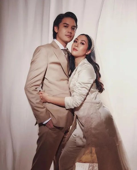 Potret Romantis Sherina Munaf dan Suami (Sumber Instagram/baskaramahendra)