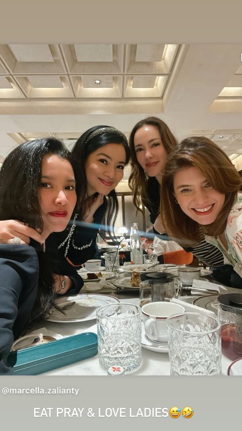 Kumpul Cantik, Potret Titi Kamal - Cathy Sharon Dinner Bareng