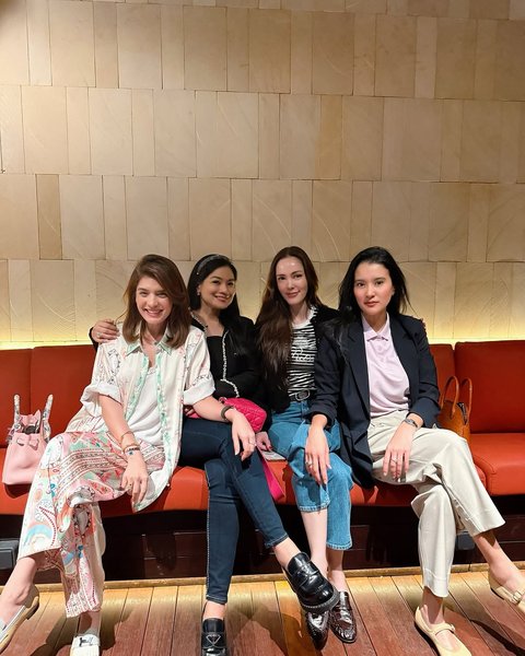 Kumpul Cantik, Potret Titi Kamal - Cathy Sharon Dinner Bareng