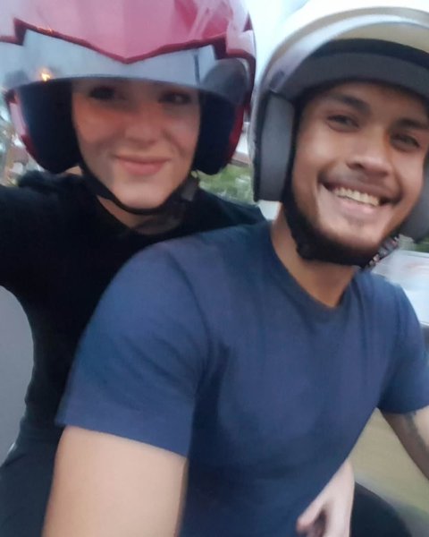 Mesranya Randy Pangalila dengan sang Istri, Rayakan Anniversary ke-6