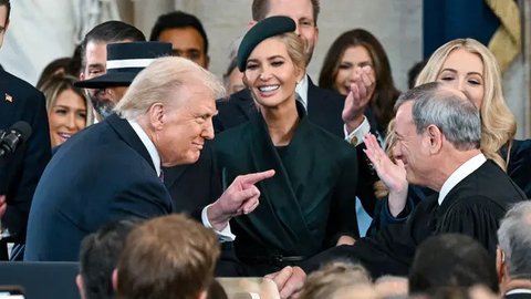 Dalam pidatonya, Donald Trump menyampaikan tekadnya untuk menjadi seorang pembawa perdamaian selama masa kepemimpinannya. (Kenny Holston/The New York Times/AFP)