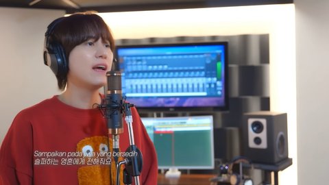 Kyuhyun Super Junior Nyanyikan Lagu Ghea Indrawari, Penggemar Terpukau dan Penuh Haru