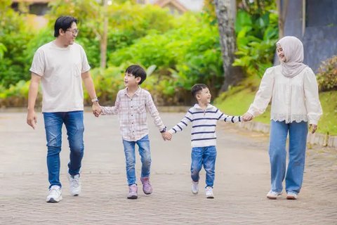 Menjalani kehidupan yang dimiliki./Copyright Fimela - Guntur Merdekawan