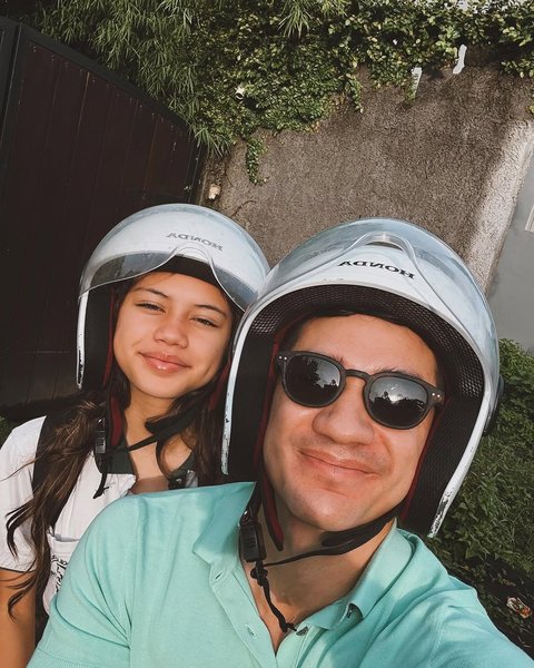 Potret Kompak Andrew White dan Sang Putri Sarah, Dari Antar Anak ke Sekolah hingga Quality Time Bareng