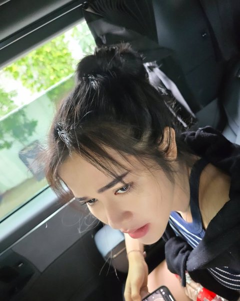 Terbiasa Tampil Cantik Sempurna, Begini Potret Bella Bonita dengan Pose Gak Banget