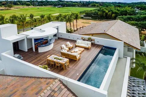Kolam renang rooftop (Foto: BLKP)