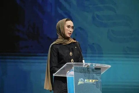 Menteri Pariwisata Widiyanti Putri Tampil Sederhana, Dikenal Tajir (Sumber: Instagram/widi.wardhana)