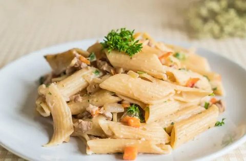 Anak yang gemar makan biskuit dan cokelat bisa terhindar dari gigi rusak.  (Foto: goenglishmagazine.es)