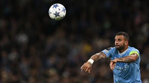 The Guardian melaporkan bahwa Kyle Walker menjadi target juara Liga Pro Saudi, Al-Hilal. Pemain 34 tahun itu telah menjadi bagian penting dalam skuad Manchester City asuhan Pep Guardiola. Aka