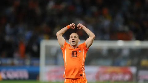 Robin van Persie dan Arjen Robben. (Bola.com/Dok.AFP).