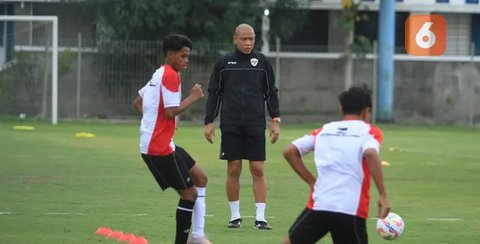 Pelatih Timnas Indonesia U-17 Nova Arianto menjelaskan pihaknya sudah memulangkan 3 nama ke klub masing-masing saat menjalani pemusatan latihan (TC) di Bali. (Dok. PSSI)