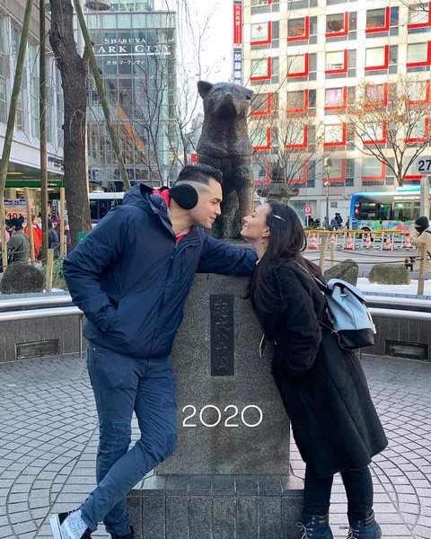 Potret Asmirandah dan Jonas Rivanno Ajak Anak Liburan ke Jepang, Penampilan Chloe Curi Perhatian